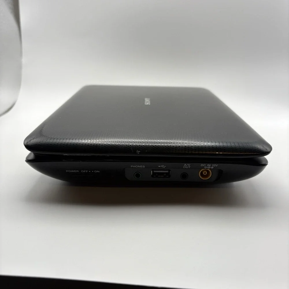Sony DVP-FX980 Portable DVD Player 9 Inch Widescreen CD MP3 Black WORKS W/ Cord